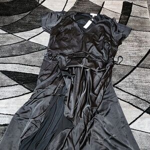 BALTIC BORN BLACK SATIN MAXI WRAP SHORT SLEEVE LONG FLOWY DRESS